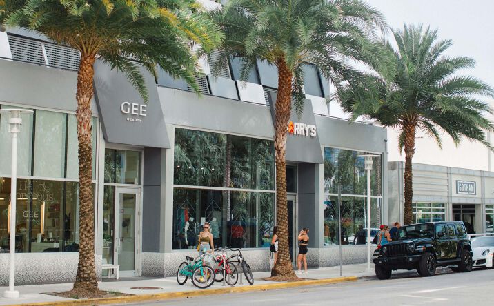 Pictures of Retail, Industrial property located at Sunset Harbour Dr, Miami Beach, FL 33139 for lease - image #1