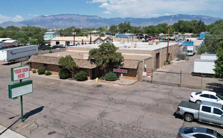 Pictures of Retail, Restaurant property located at 3320 2nd St NW, Albuquerque, NM 87107 for lease - image #1
