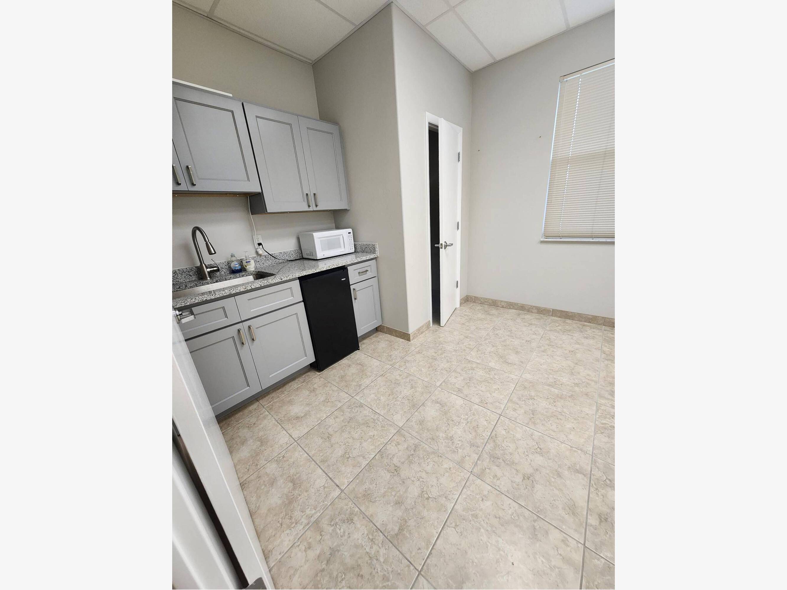 8359 Stringfellow Rd, St James City, FL 33956 | Crexi.com