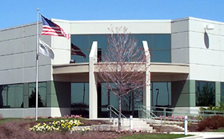 Pictures of Office, Industrial property located at 1340 Internationale Pkwy, Woodridge, IL 60517 for lease - image #1