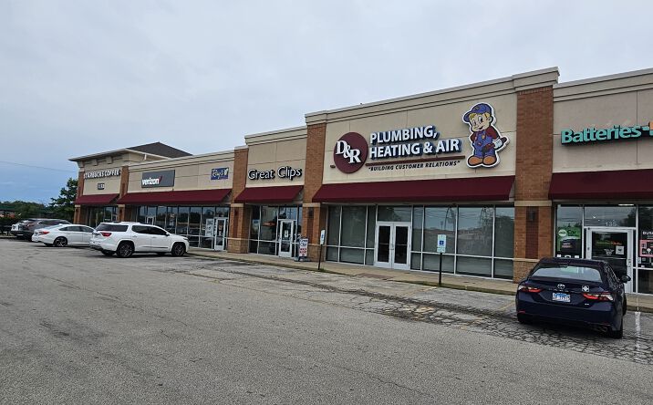 Pictures of Retail, Office property located at 1715 Bradford Ln, Normal, IL 61761 for lease - image #1