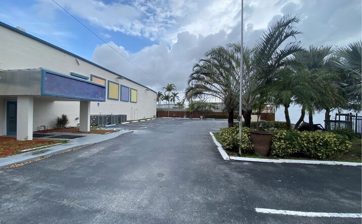 Pictures of Land property located at 2055 Liberty St, Hollywood, FL 33020 for lease - image #1