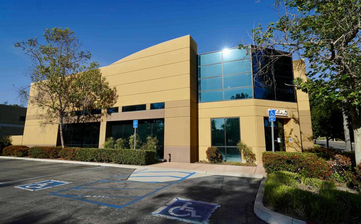 Pictures of Office, Industrial property located at 9-27 Spectrum Pointe Drive, Lake Forest, CA 92630 for lease - image #1