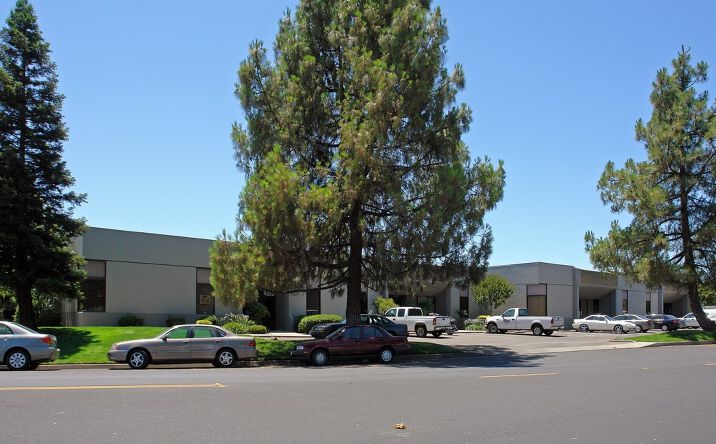 Pictures of Industrial property located at 4009 Seaport Blvd, West Sacramento, CA 95691 for lease - image #1