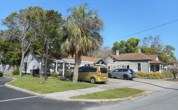 Pictures of Office property located at 7 N Coyle St, Pensacola, FL 32502 for lease - image #1