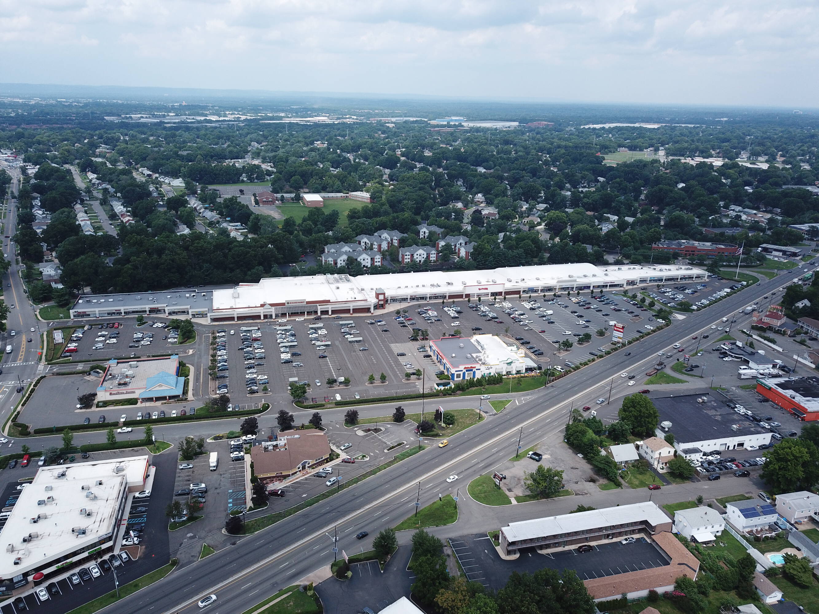 561 U.S. Rte 1, Edison, NJ 08817 | Crexi.com