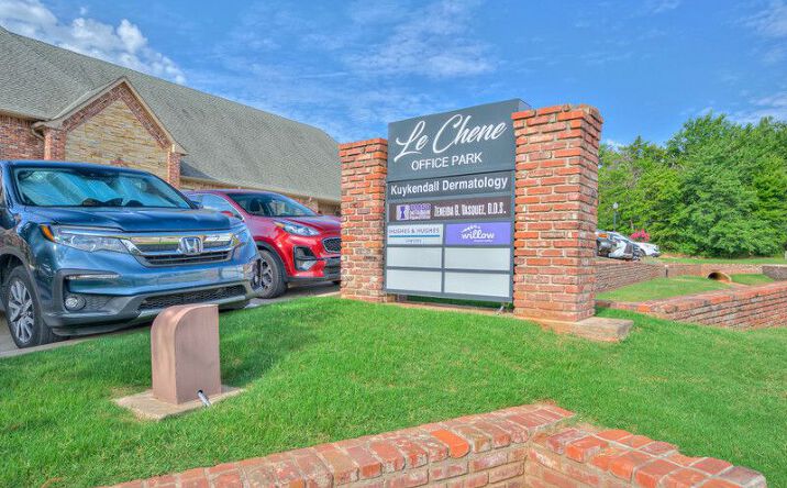 Pictures of Office property located at 1218 E 9th St, Edmond, OK 73034 for lease - image #1