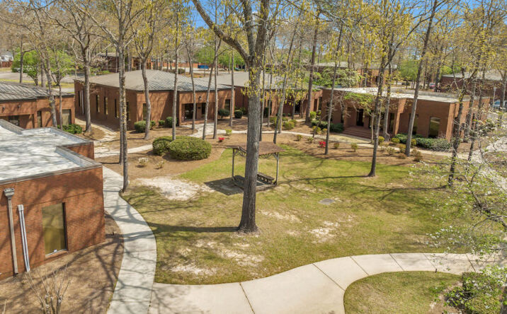 Pictures of Office, Special Purpose property located at 600 Park Dr, Warner Robins, GA 31088 for lease - image #1