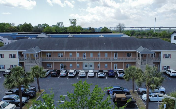 Pictures of Office property located at 668 Marina Dr, Charleston, SC 29492 for lease - image #1