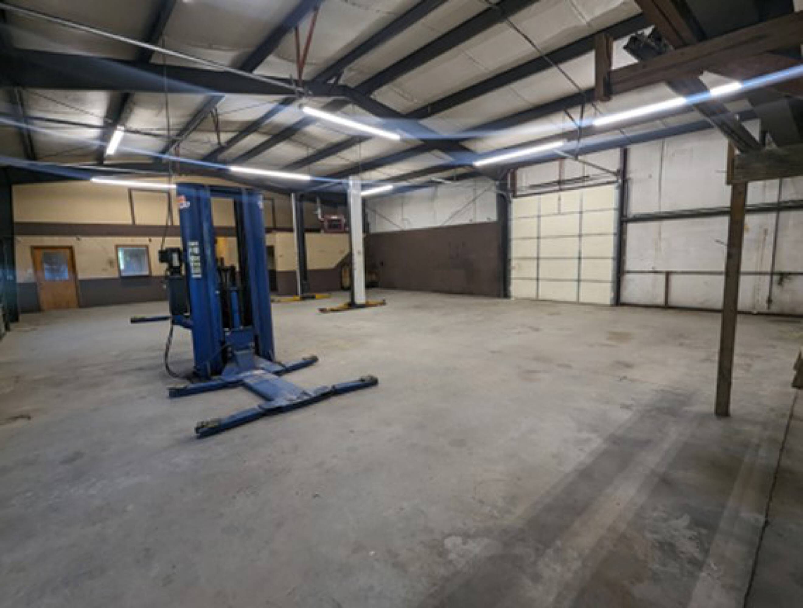 16021 Leesville Rd, Evington, VA 24550