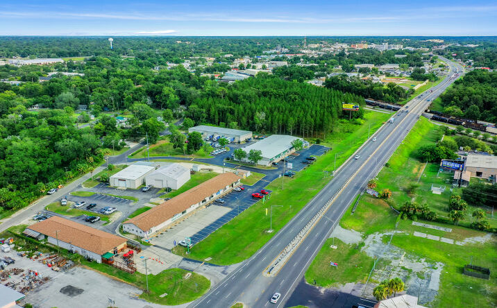 Pictures of Retail, Office, Industrial property located at 1720 NW 4th Ave, Ocala, FL 34475 for lease - image #1