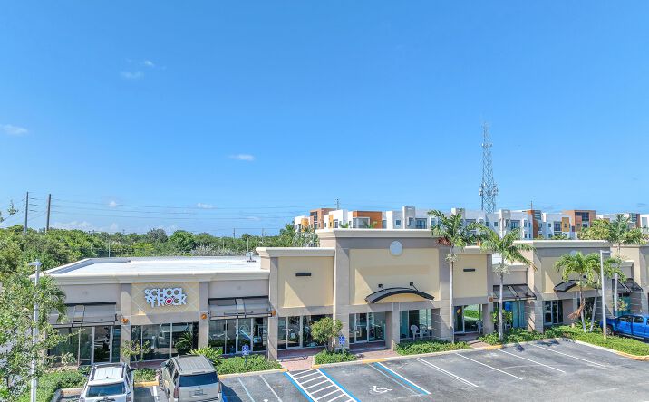 Pictures of Retail, Restaurant, Office property located at 141 NW 20th St, Boca Raton, FL 33431 for lease - image #1