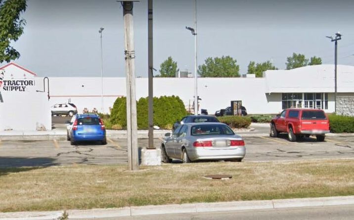 Pictures of Retail, Restaurant property located at 1755 Wright Ave, Alma, MI 48801 for sales - image #1
