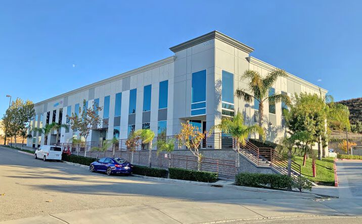 Pictures of Retail, Industrial, Restaurant property located at 26306 Diamond Pl, Santa Clarita, CA 91350 for lease - image #1