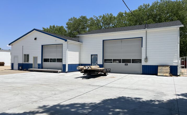Pictures of Industrial property located at 1620 S 3rd St, Lincoln, NE 68502 for sales - image #1