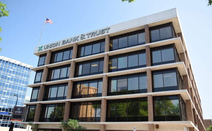 Pictures of Retail, Office property located at 312 Central Ave SE, Minneapolis, MN 55414 for lease - image #1