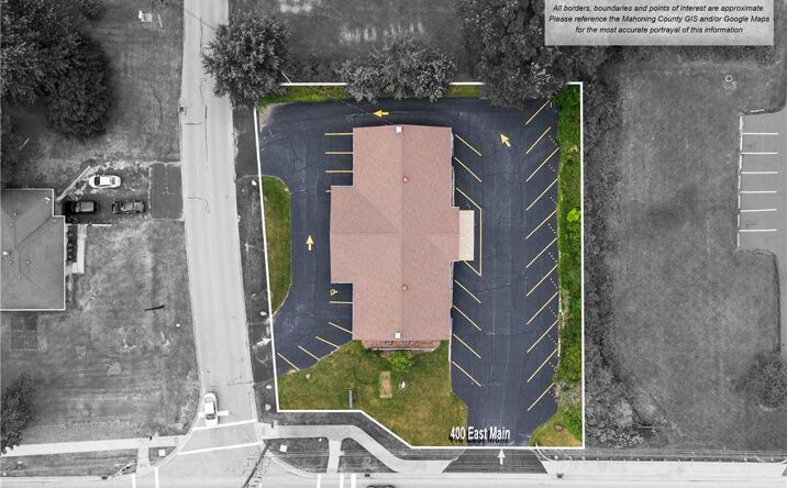 Pictures of Office property located at 400 E Main St, Canfield, OH 44406 for lease - image #1