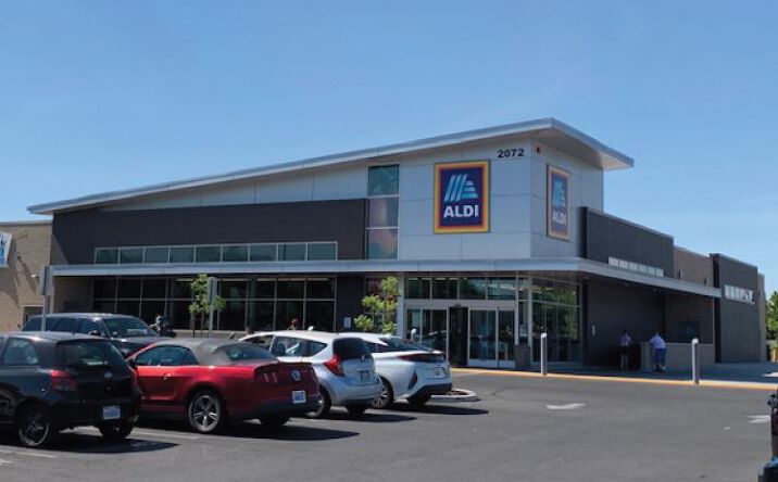 Pictures of Retail property located at NWC of Shaw Avenue & West Avenue, Fresno, CA 91307 for lease - image #1