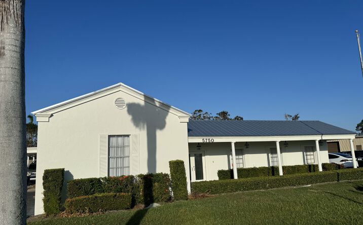Pictures of Retail, Office property located at 5750 Swift Rd, Sarasota, FL 34231 for lease - image #1