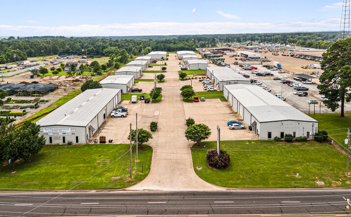 Pictures of Industrial property located at 1211 Champion Way, Longview, TX 75604 for lease - image #1