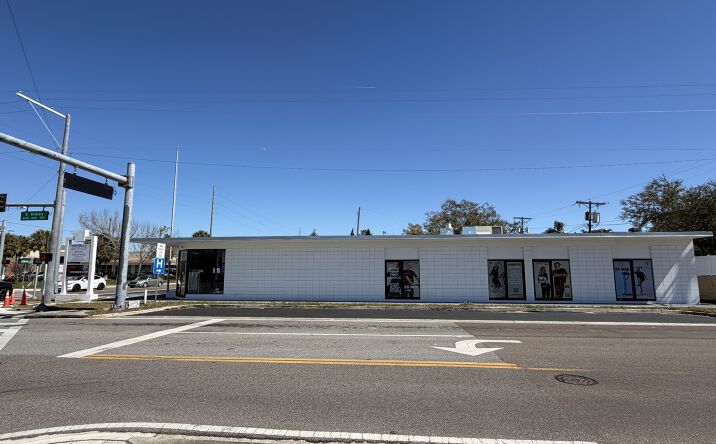 Pictures of Retail property located at 3418 W Swann Ave, Tampa, FL 33609 for lease - image #1