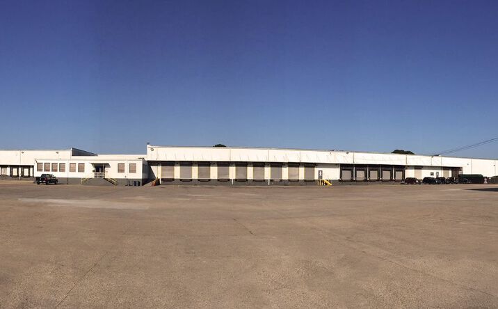 Pictures of Office, Industrial property located at 1016 SW Evangeline Thruway, Lafayette, LA 70501 for lease - image #1