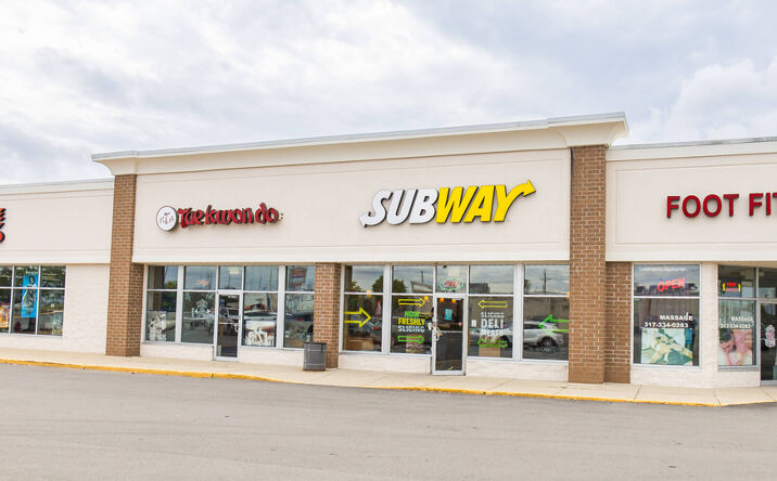 Pictures of Retail property located at 8752 N Michigan Rd, Indianapolis, IN 46268 for lease - image #1