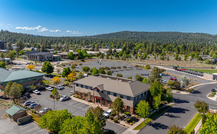 Pictures of Office property located at 963 SW Simpson Ave, Bend, OR 97702 for lease - image #1