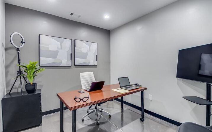 Pictures of Office property located at 1970 Main St E, Snellville, GA 30078 for lease - image #1