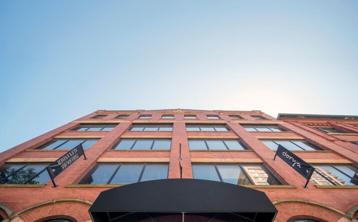 Pictures of Retail property located at 371 West Ontario Street, Chicago, IL 60654 for lease - image #1