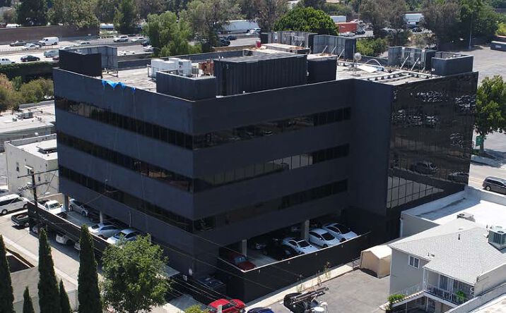 Pictures of Office property located at 4730 Woodman Ave, Sherman Oaks, CA 91423 for lease - image #1