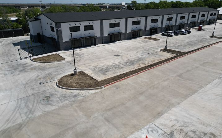 Pictures of Industrial property located at 125 Country View Dr, Roanoke, TX 76262 for lease - image #1