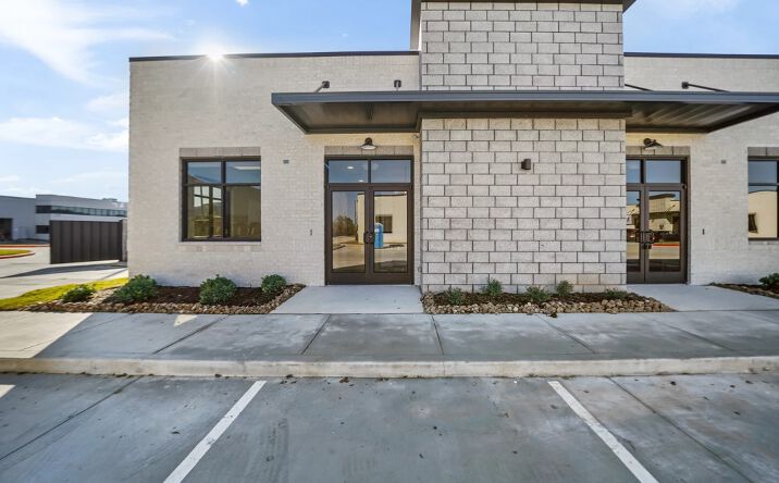 Pictures of Retail, Office property located at 609 S Grays Ln, Nampa, ID 83687 for lease - image #1