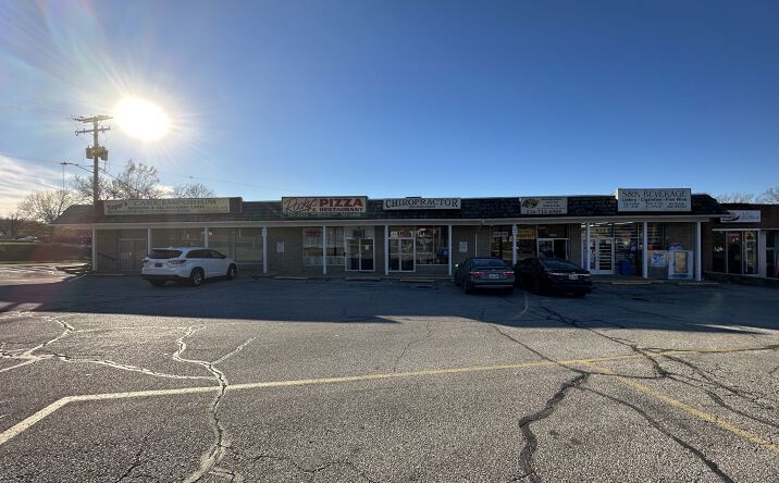 Pictures of Retail, Restaurant property located at 6164 Broadview Rd, Parma, OH 44134 for lease - image #1