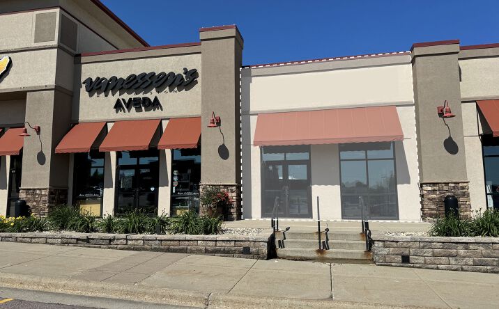Pictures of Retail property located at 5005 S Western Ave, Sioux Falls, SD 57108 for lease - image #1