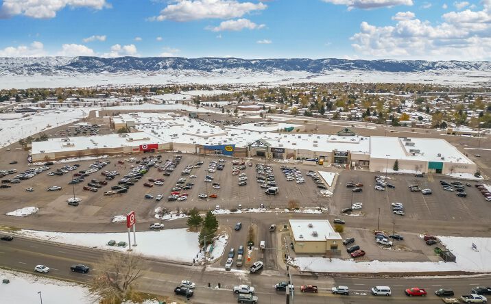Pictures of Retail, Restaurant property located at 601 SE Wyoming Blvd, Casper, WY 82609 for lease - image #1