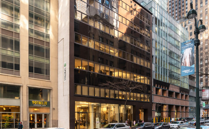 Pictures of Retail, Office property located at 144 E 44th St, New York, NY 10017 for lease - image #1