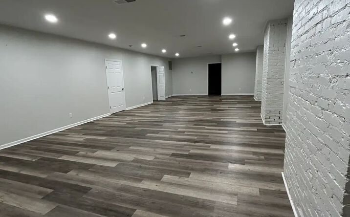 Pictures of Retail, Office property located at 1944 W Jefferson St, Louisville, KY 40203 for lease - image #1