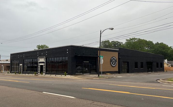 Pictures of Office property located at 215 S Arkansas Ave, Russellville, AR 72801 for lease - image #1