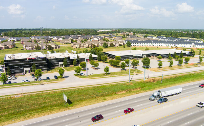 Pictures of Office property located at 2807 & 2809 W Ajax Ave, Rogers, AR 72758 for lease - image #1