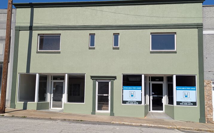 Pictures of Retail, Office, Special Purpose property located at 114 E Gay St, Lancaster, SC 29720 for lease - image #1