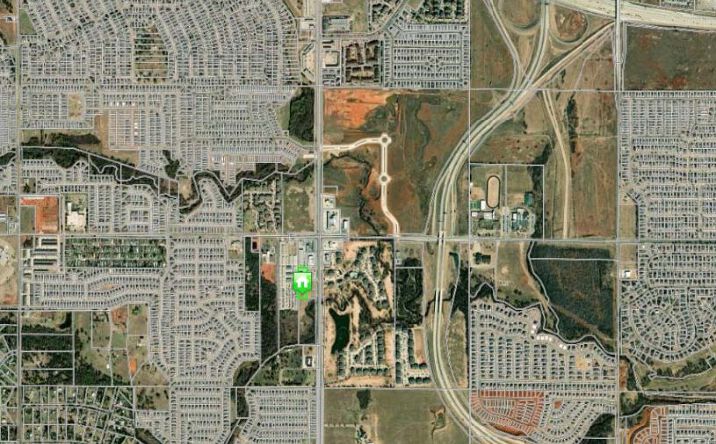Pictures of Retail property located at 1825 S Mustang Rd, Mustang, OK 73064 for lease - image #1