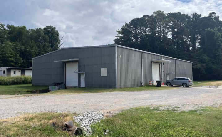 Pictures of Industrial property located at 3702 Indian Hills Rd SE, Decatur, AL 35603 for lease - image #1