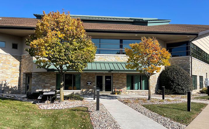 Pictures of Office property located at 2939 S Fish Hatchery Rd, Fitchburg, WI 53711 for sales - image #1