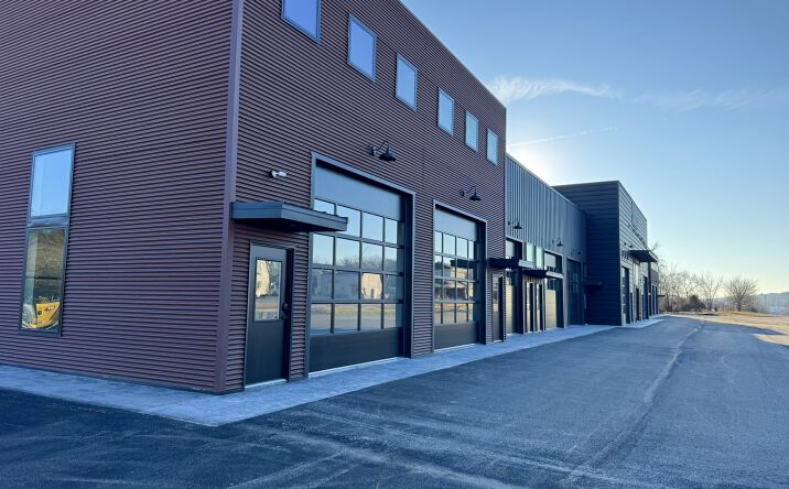 Pictures of Retail, Office, Industrial property located at 116 College Rd, Pineville, MO 64856 for lease - image #1