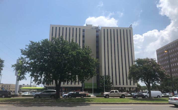 Pictures of Office property located at 3525 North Causeway Boulevard, Metairie, LA 70002 for lease - image #1