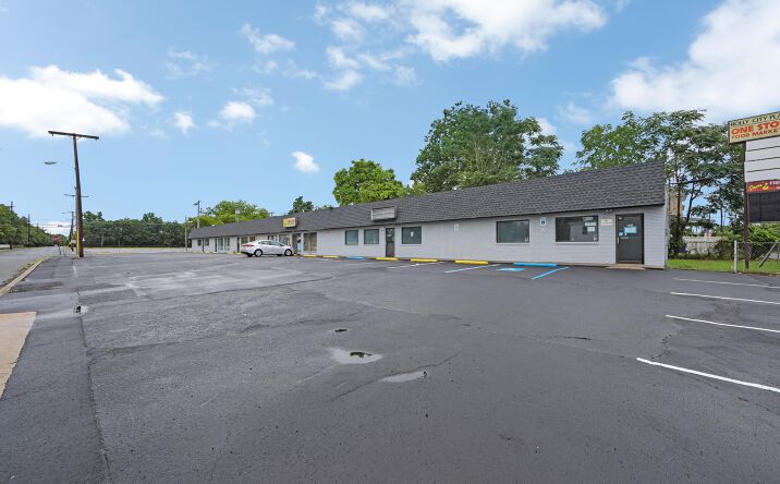 Pictures of Retail, Office, Restaurant property located at 201 Kates Blvd, Millville, NJ 08332 for lease - image #1