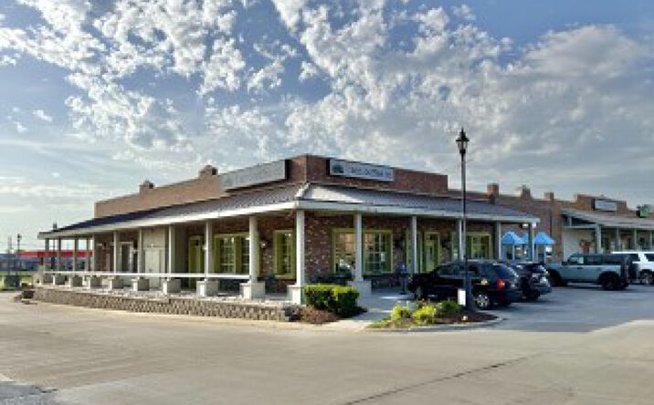 Pictures of Retail property located at 2505 S 133rd Plaza, Omaha, NE 68144 for lease - image #1