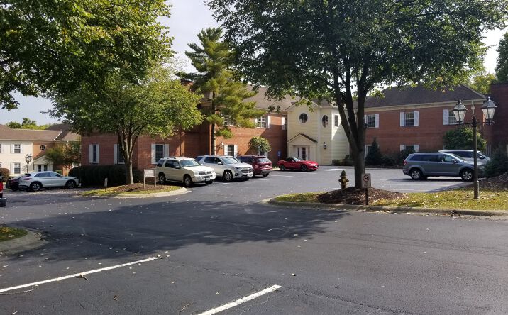 Pictures of Retail, Office, Special Purpose property located at 8223 Brecksville Rd, Brecksville, OH 44141 for lease - image #1