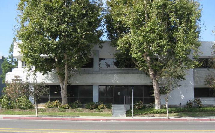 Pictures of Office property located at 5435-5445 Balboa Ave, Encino, CA 91316 for lease - image #1